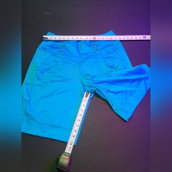 Ashley Stewart Women Solid Blue Cotton Mid Rise Buttons Front Casual Shorts 18W - Picture 10 of 10